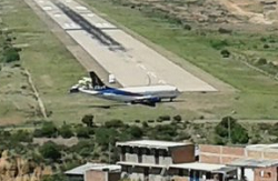 2015-12-22 BoA Boliviana Boeing 737-300 went off landing runway at Sucre