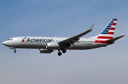 2016-02-17_N784SW+N925NN_WN+AA@DTW_de-ice_coll_ACFT2