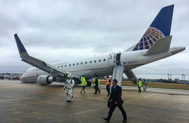 2016-12-04_n161sy_e170_skywest_uaexsanantonio_acc2