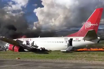 2017-03-28 Peruvian AL Boeing 737-300 landing accident at Jauja